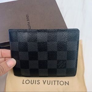 SOLD Louis Vuitton Men Multiple Wallet